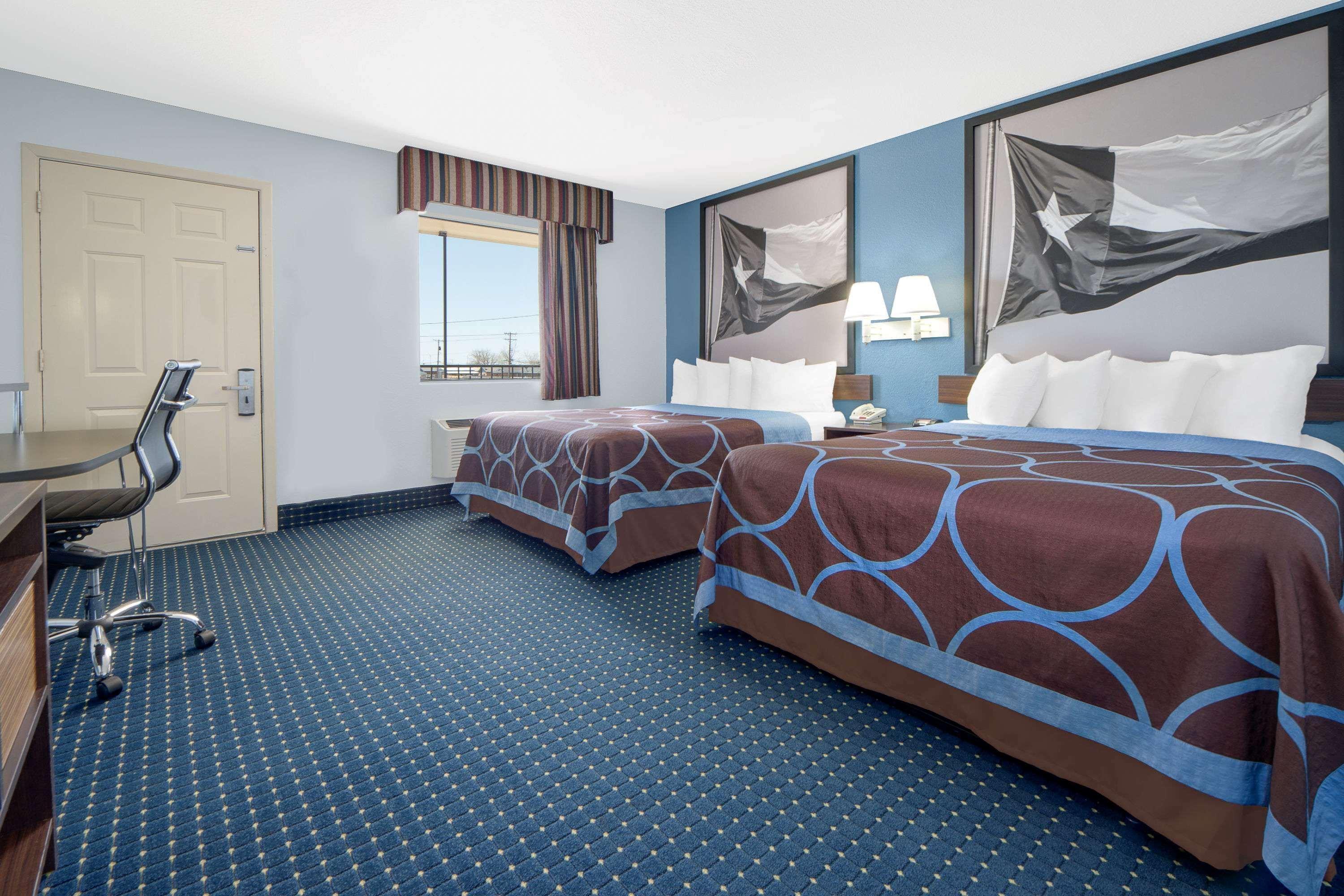 Super 8 by Wyndham Dumas TX Motel Bagian luar foto